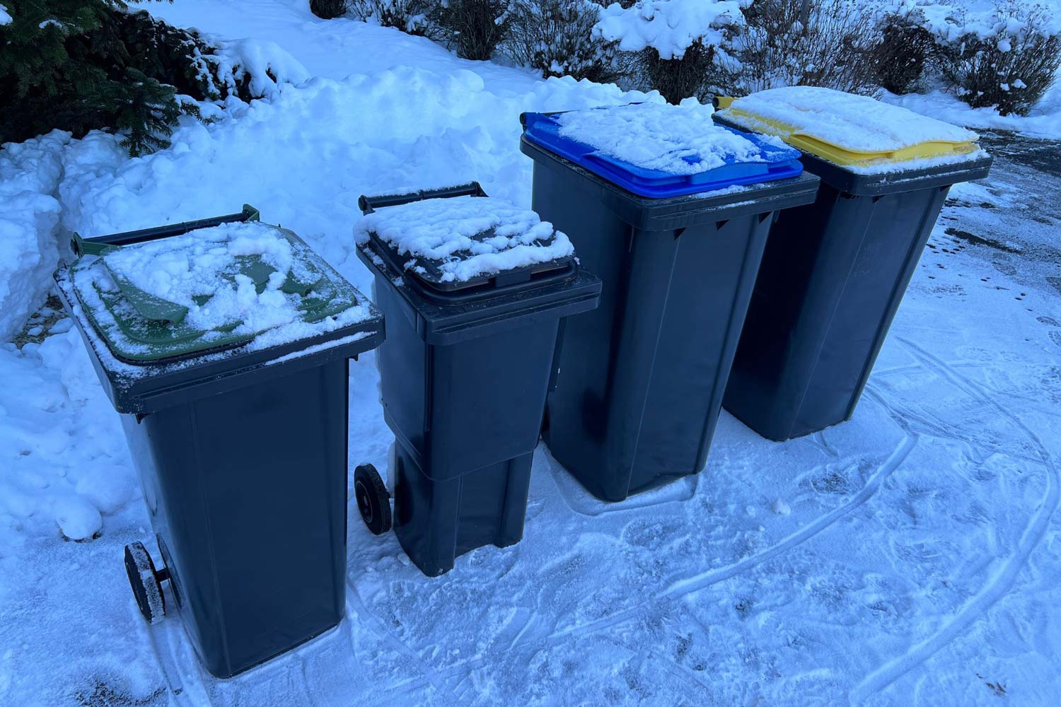 Das Winterwetter beeinträchtigt die Müllabfuhr im Neckar-Odenwald-Kreis, Foto: KWiN